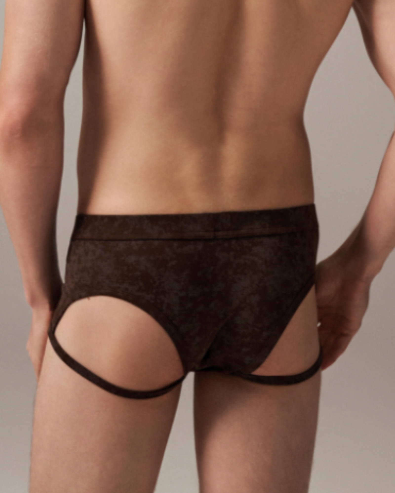 Eternal Trace Half-Coverage Trunk - product view 3