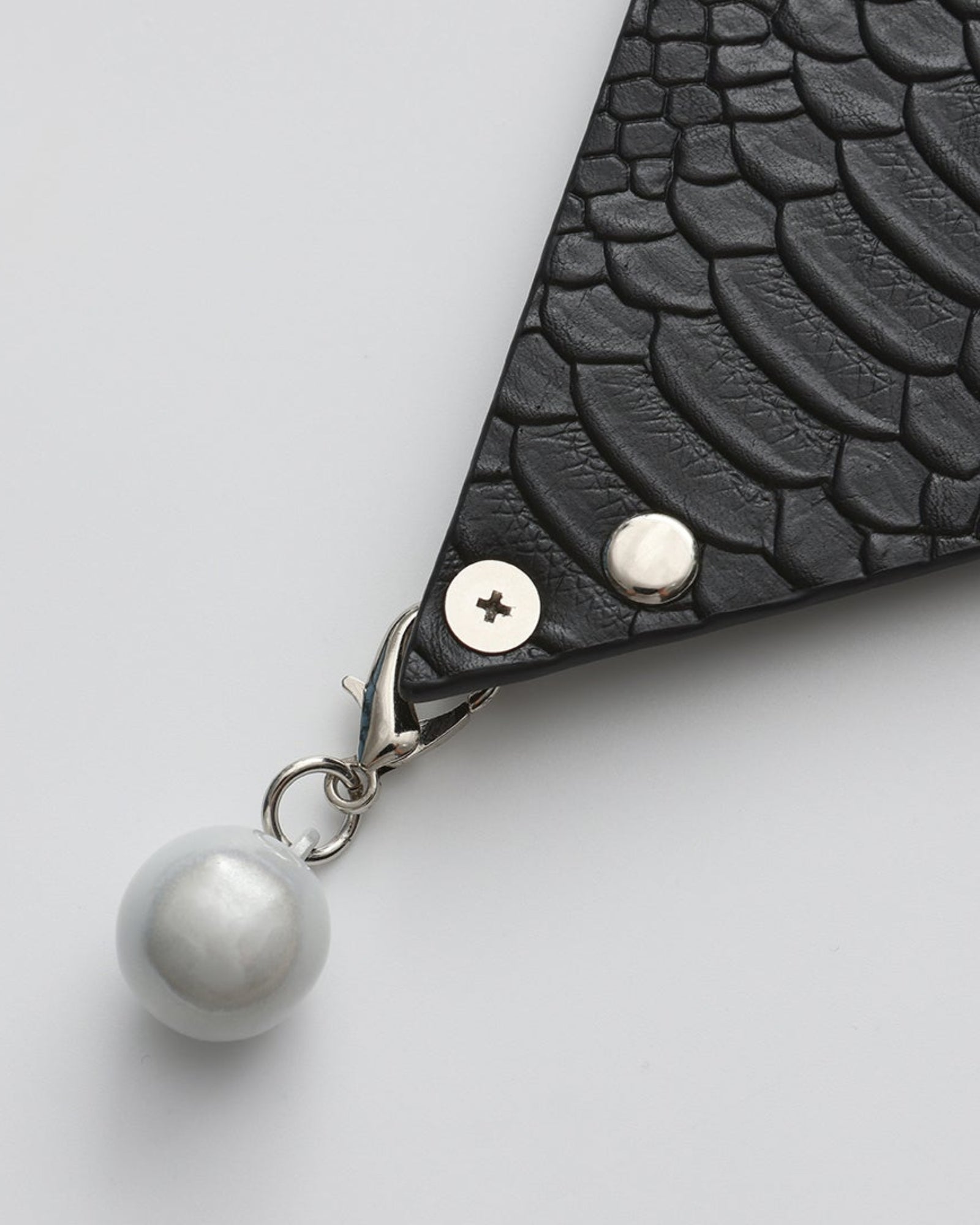 Dark Motif Tie Choker - product view 8