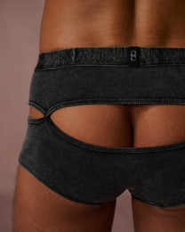 Geometric Cutout Trunk - product view 3
