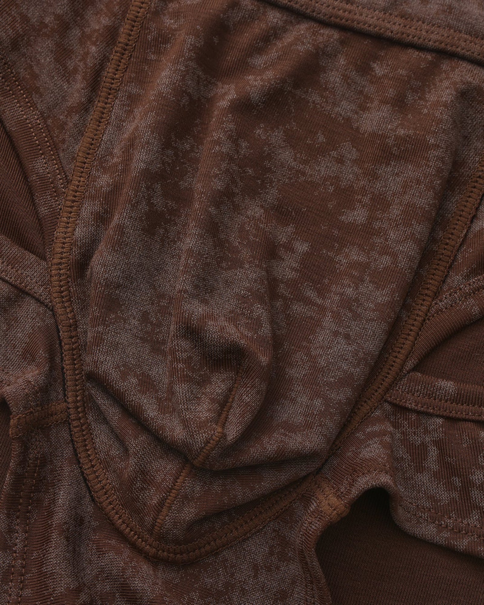 Playful Cutout Trunk - product view 5