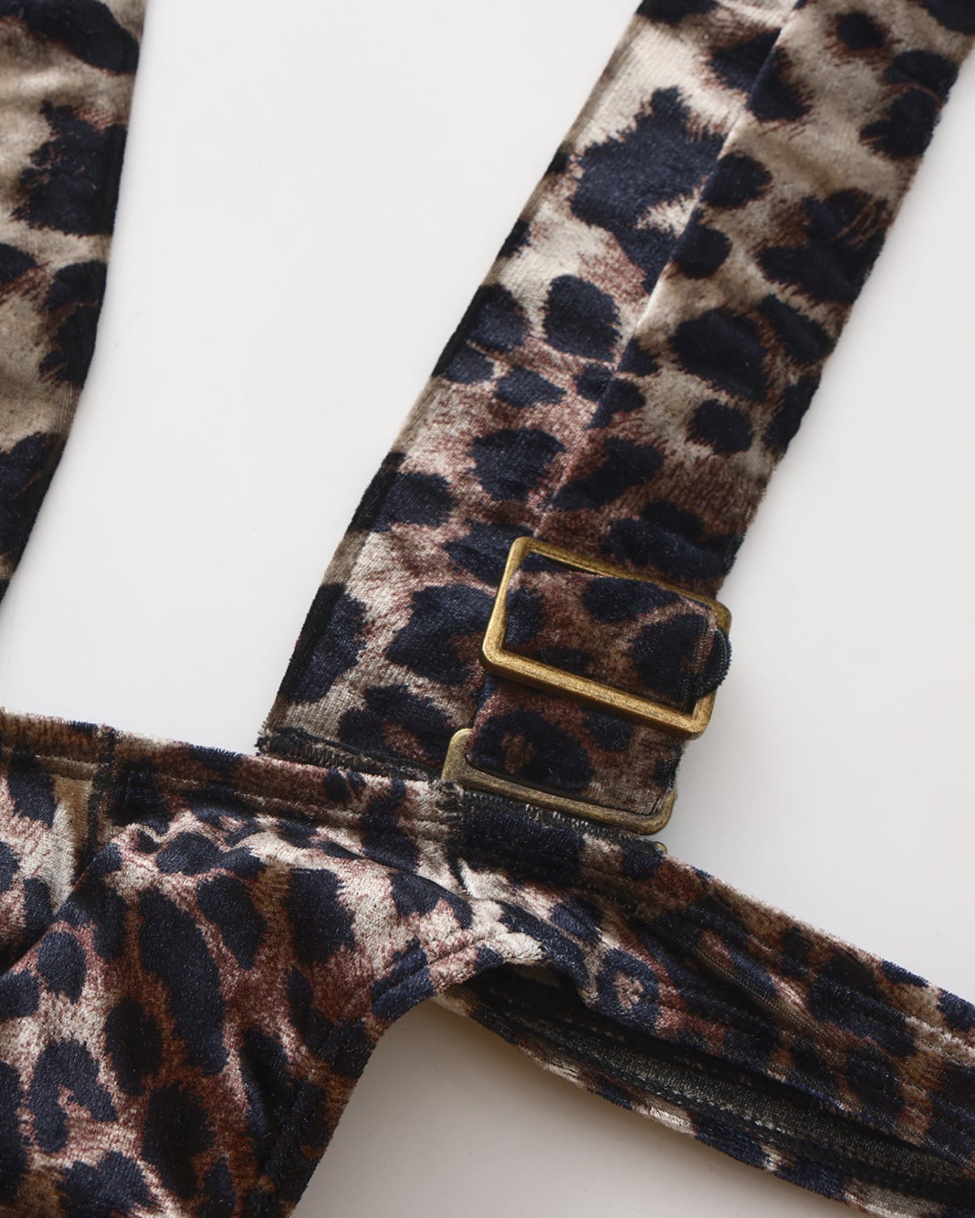 BSZN Leopard Velvet Body Harness, adjustable strap and metal slider detail