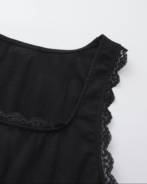 BSZN Square neckline and scalloped lace edge, close-up.