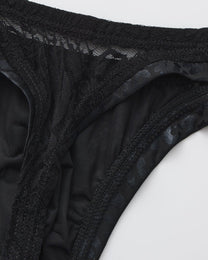 BSZN Lace rear panel and trim construction, close-up.