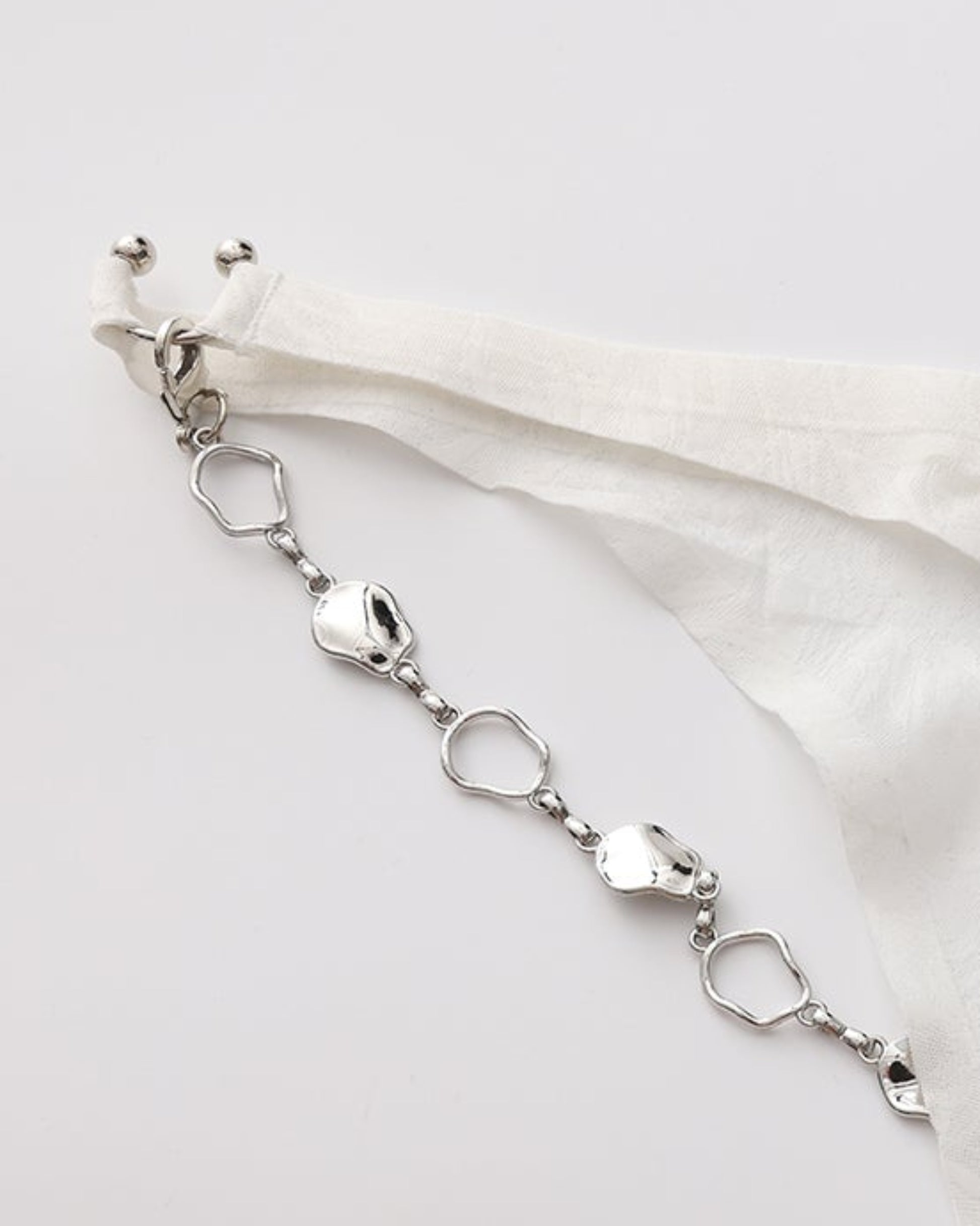 High-Cut Chain Brief - product view 9