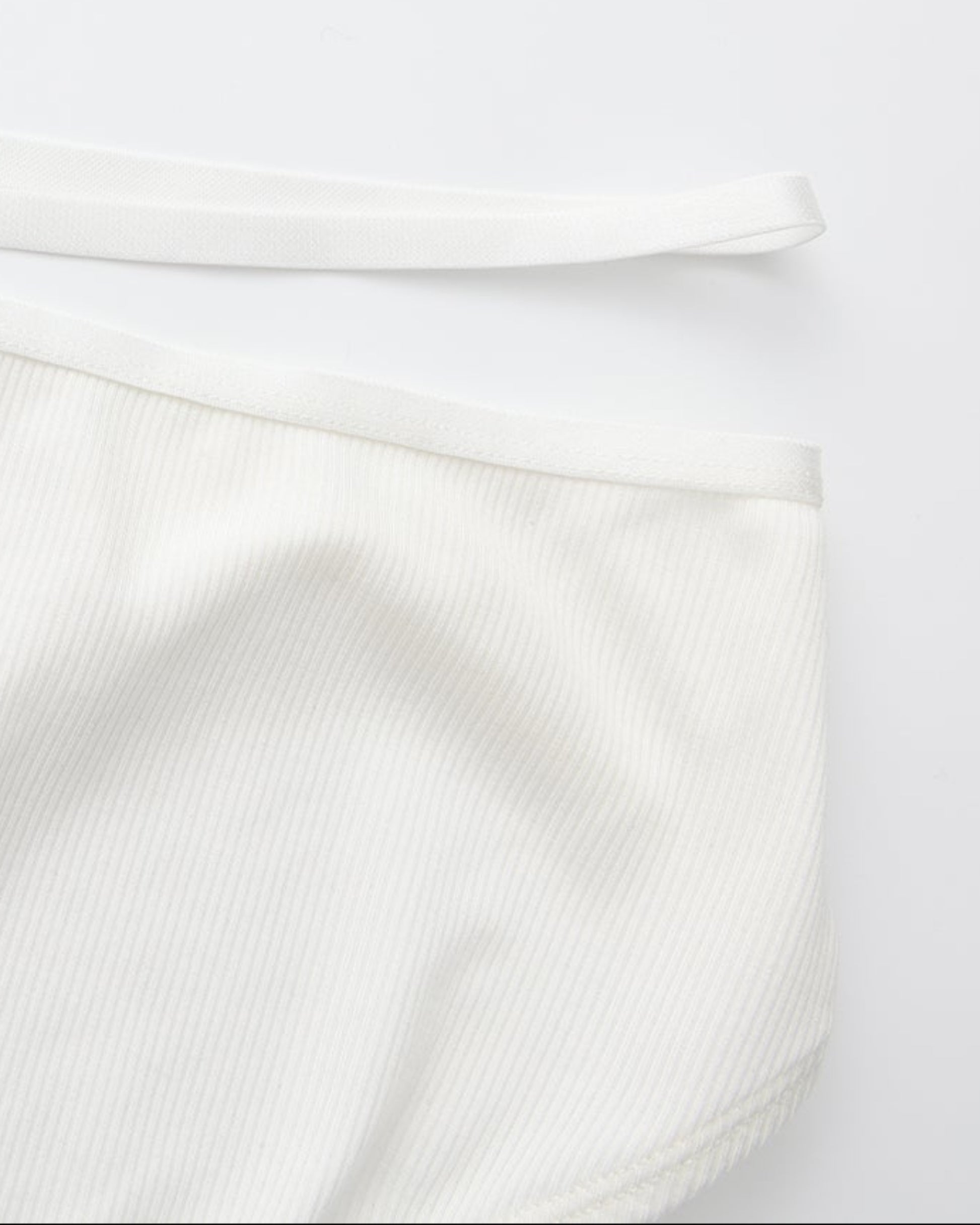 Single-Line Cutout Brief - product view 12