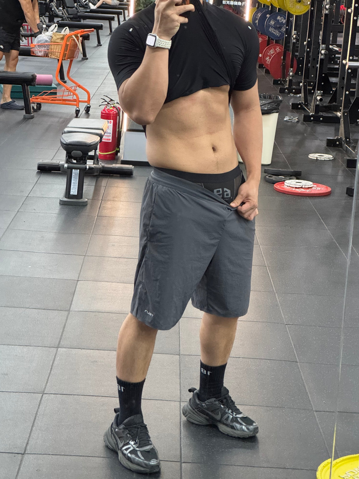 BSZN Club — 69 Mesh-Panel Sport Trunk — look 1