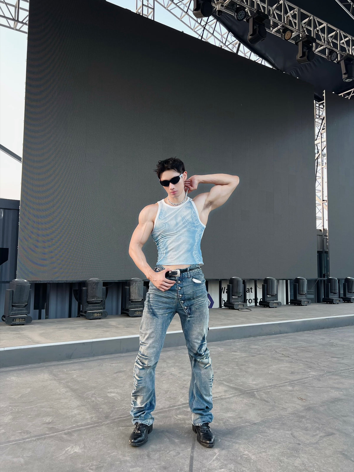 BSZN Club — Octopus Fade Graphic Tank Top — look 42